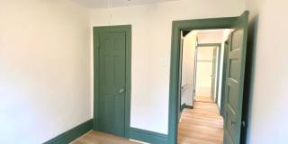 3 Bed/1 Bath Home in Beechview with Bonus Room-Convenient to Downtown! Available October! Gallery 19