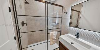 4312 Northeast 22nd Avenue Gallery 20