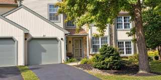 23 LAUREL Circle Gallery 1