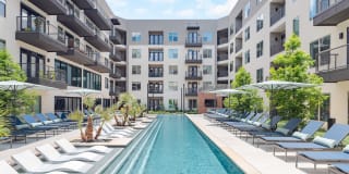 The Flats at River North Gallery 4