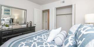 Nob Hill Apartments Gallery 26