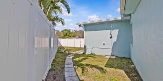310 WESTWINDS DRIVE Gallery 31