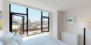 Telegraph Hill Gallery 17