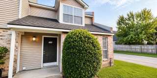 Cozy & Convenient Condo Living on Stumberg Lane Gallery 1