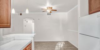 Pacific Legends 2 Bed Condo Near Pool Gallery 9