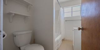 2449 East Fairmount Avenue Gallery 17