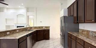 9512 Greenpointe Drive Gallery 14
