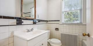 212 FREDERICK Avenue S Gallery 48