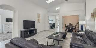 2512 ONEIDA Loop Gallery 7