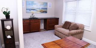 339 13th St S Street Gallery 40