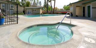 Riverglen Apartments Gallery 13
