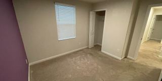 Room in 4 Bedroom Home at Bent Willow Dr Gallery 32