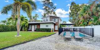 311 SE 3rd Avenue Gallery 60