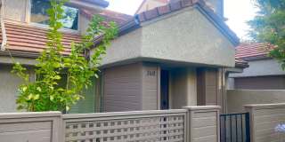 Wonderfully located 3bed, 3 bath in the heart of Westlake VIllage Gallery 1