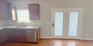 Spacious 4-Bedroom Home with Large Yard and Dual Garages in Cookeville Gallery 10