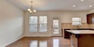 3377 N Twin Alley Gallery 18