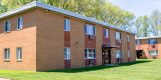 Maple Eastlake Apartments Gallery 2