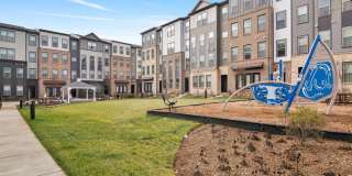 This stunning luxury 2-story condo has 3 beds & 2.5 baths with over 1500 sq ft of living space. Gallery 31