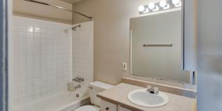 The Knolls at Sweetgrass Apartment Homes Gallery 31
