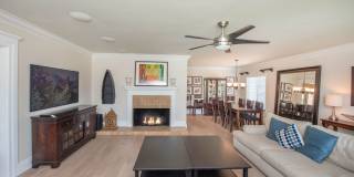 Private Newport Beach Cul-de-Sac Home Gallery 8