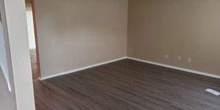 Hickory Grove Apartments Gallery 15