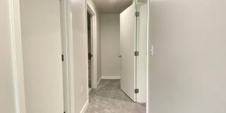 Spacious Seattle Condo - $2,200 Gallery 13