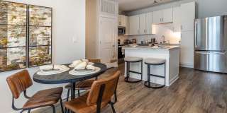 Vintage Brunswick Apartments Gallery 3