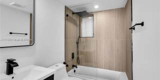 8305 Crespi Boulevard Gallery 11