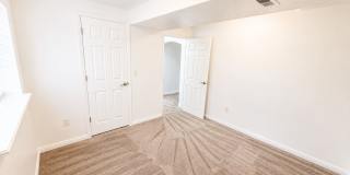 Spacious 5-Bedroom Sandy Home with Large Fenced Yard Spacious 5-Bedroom Sandy Home with Large Fenced Yard Gallery 31