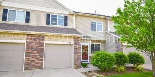 2 Bedroom, 1.5 Bath Townhome in Jordan Creek area! Gallery 1