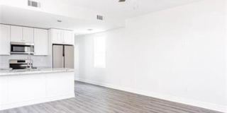 2010-12 N DORGENOIS ST Gallery 3