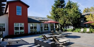 Eaves Fremont Gallery 17