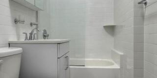 211 East 76th Street Gallery 5
