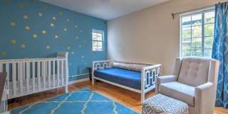 Beautifully Remodeled Home in Fantastic Westside Village/Palms location Gallery 15