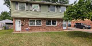 Well-Maintained 3-Bedroom Townhouse in Lorain Gallery 1