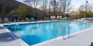 Advenir at Dawson Hills Gallery 16