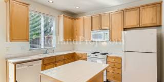 Charming and Comfortable Townhouse in Bethany Area! Gallery 13
