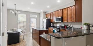 Stylish 3bd 3.5bath townhome for rent in the highly desirable Vermillion Gallery 13