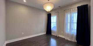 340 Adams Street Northeast - Gallery 21
