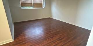 Spacious, corner lot 3-bedroom, 2-bath duplex in Iowa City Gallery 13