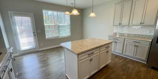 Stunning 4 Bedroom 2.5 Bathroom 2-story Home in NE Greensboro with 2 car garages Gallery 18