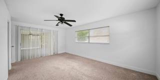 Beautiful 3 bedroom 2 bathroom single family home in Fort Myers with fenced yard! Gallery 20