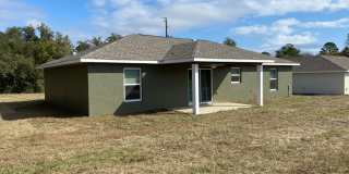 Custom Home - Desirable SE Ocala Neighborhood 3/2/2 **Won't Last** Gallery 1