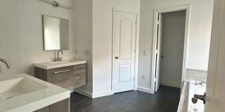 4 Bedroom / 2 Bath House Gallery 16