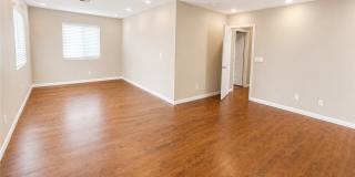 7213 London Bridge Avenue Gallery 7