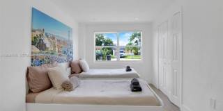 18362 Northeast 20th Place Gallery 24