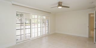 ** LUXURY PARK SHORE STUNNING FULLY REMODELED MODERN UNFURNISHED 3/2 PRIVATE LARGE PATIO HOME WITH PRIVATE PARK SHORE BEACH ACCESS ** NO HOA ** MOVE IN TODAY ** Gallery 44