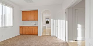 Beautiful 2-Story 5-Bedroom Chapman Heights Home! Gallery 12