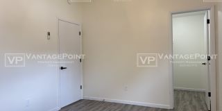 415 6th Street Gallery 14