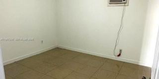 1770 NW 19th Ter Gallery 10